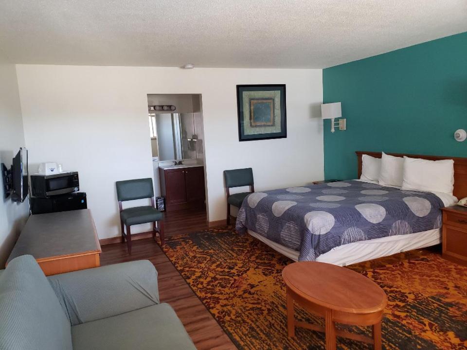 Americas Best Value Inn Greeley Evans Extérieur photo