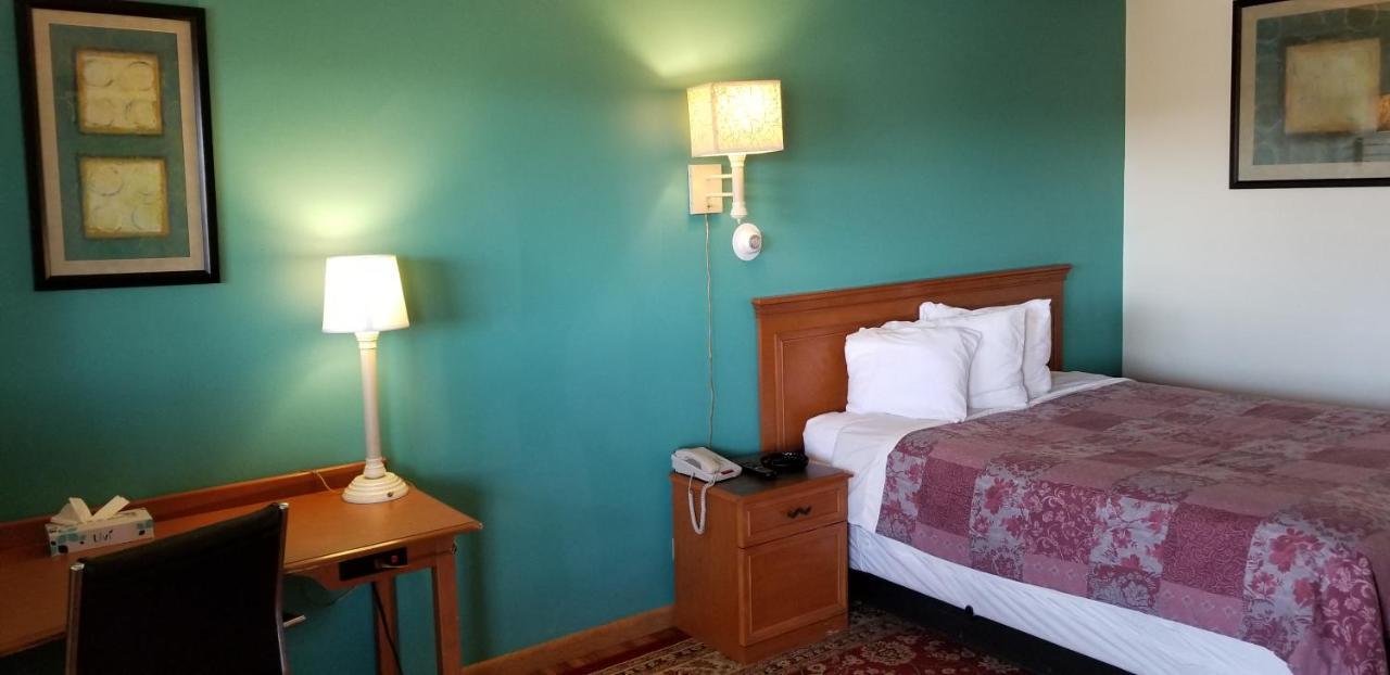 Americas Best Value Inn Greeley Evans Extérieur photo
